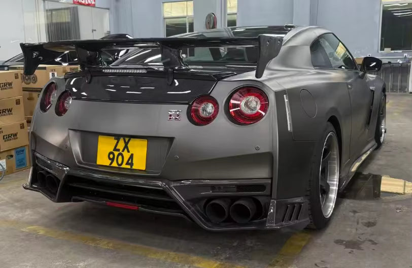 Carbon Fiber TS Style V2 Rear Diffuser - Nissan GTR R35 2017+