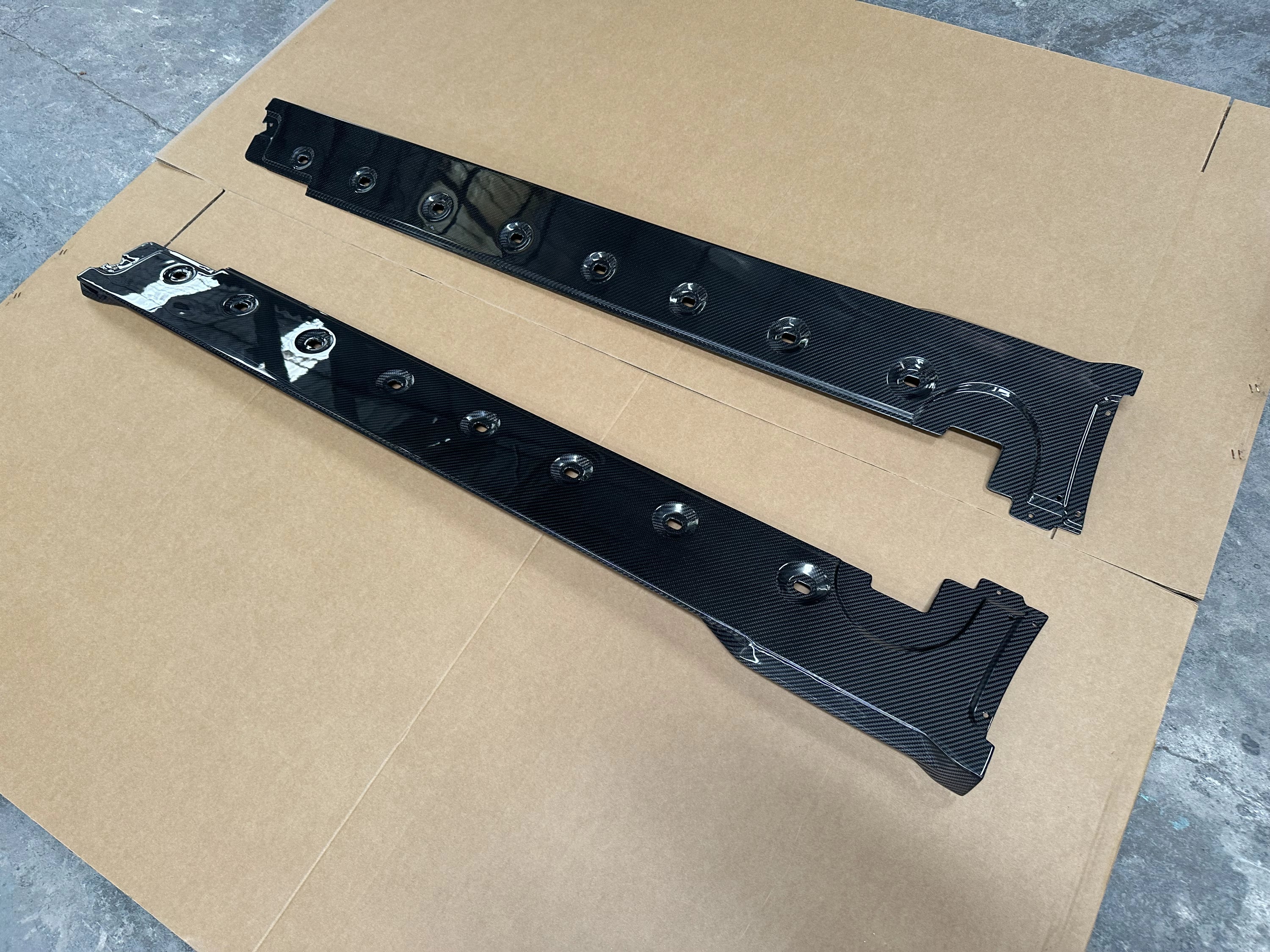 Dry Carbon Fiber 992 Side Skirts - Porsche 992 Carrera S/T/4/4S/Targa