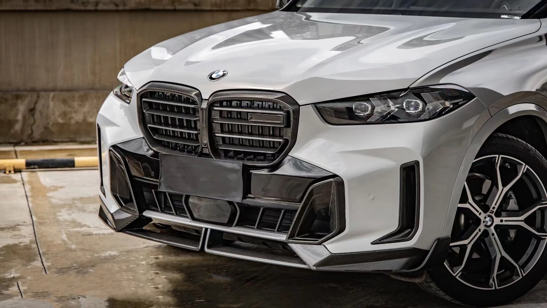 Carbon Fiber Front Grille - BMW G05 X5 LCI