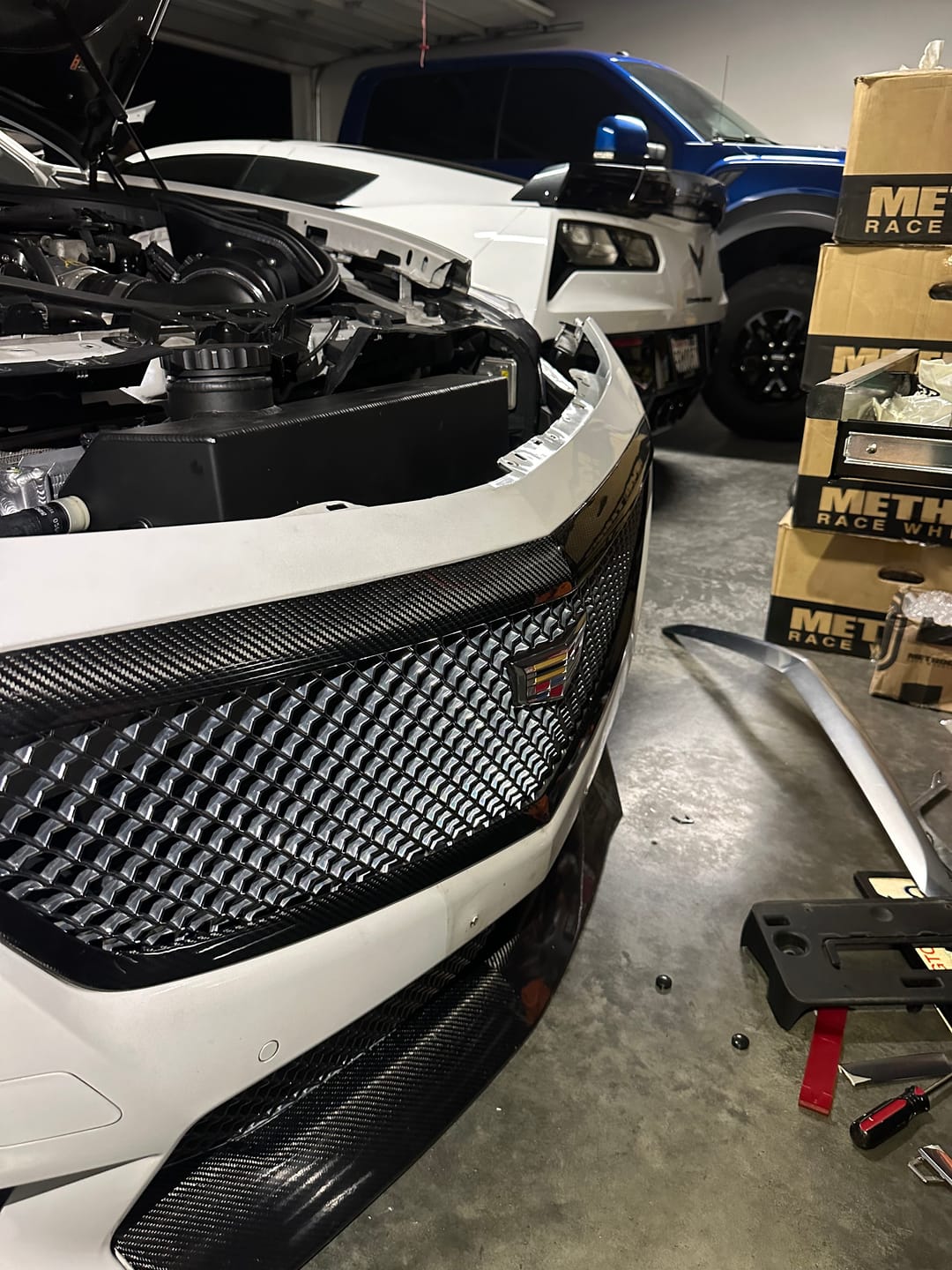 Carbon Fiber Front Grille Insert - 2016-19 Cadillac CTS-V