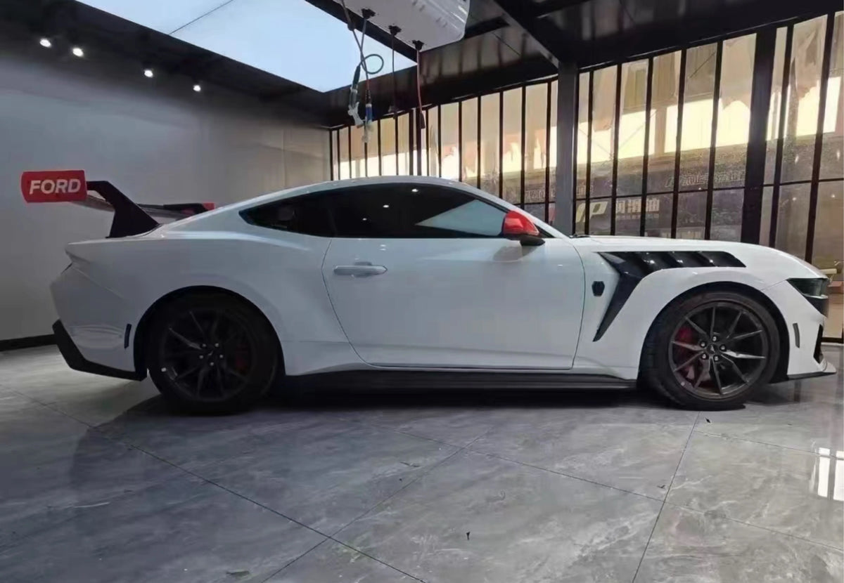 Carbon Fiber GT V1 Style Rear Trunk Wing - Ford Mustang