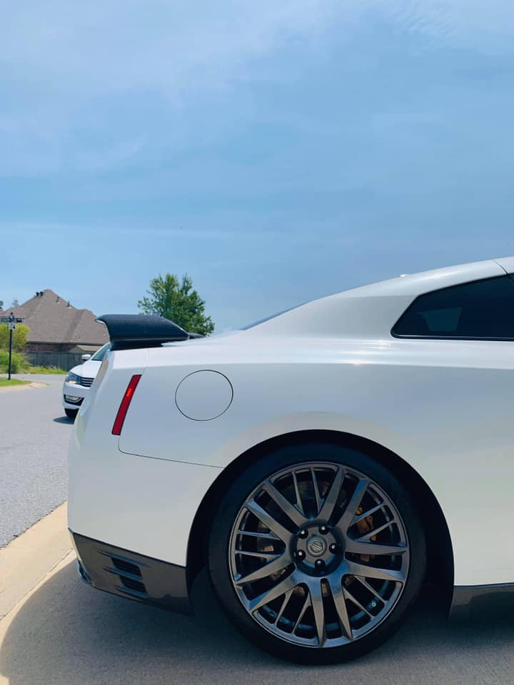 OEM Style Carbon Fiber Rear Trunk Spoiler Wing - Nissan GTR R35