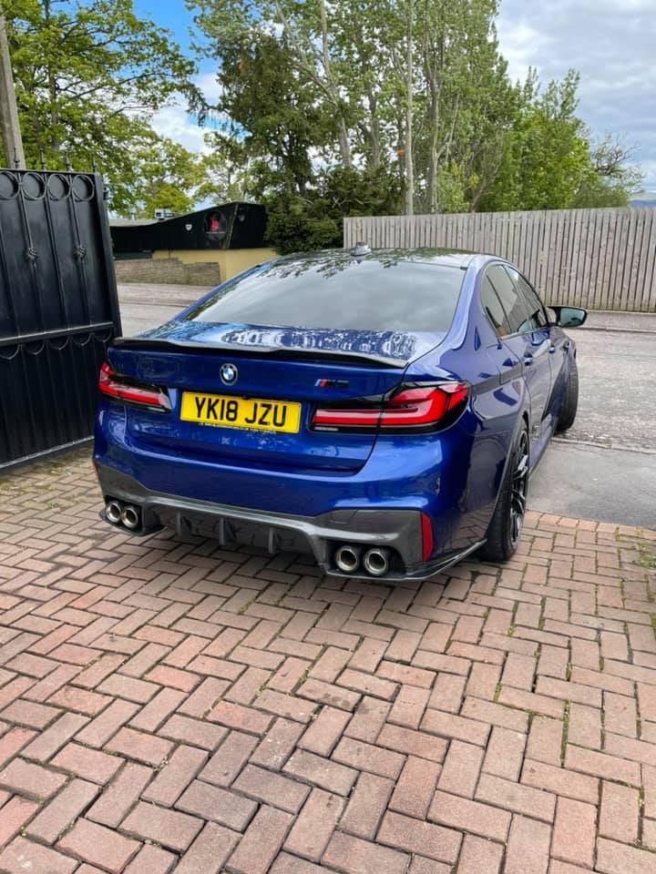 https://www.thecarbonindustries.com › products › 3d-style-carbon-fiber-rear-diffuser-bmw-f90-m5-g30-5-series