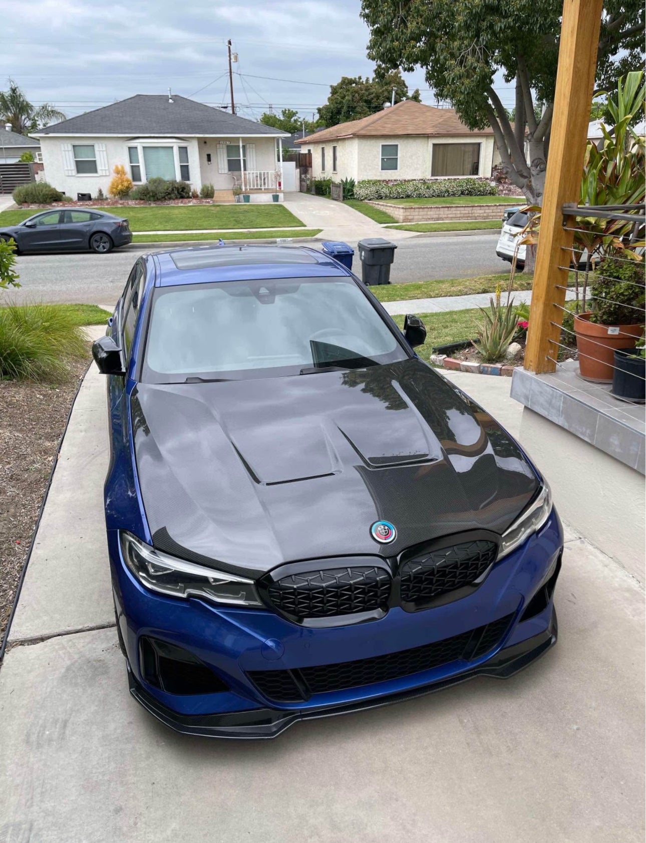 Carbon fiber vented engine hood - bmw G20 3 series