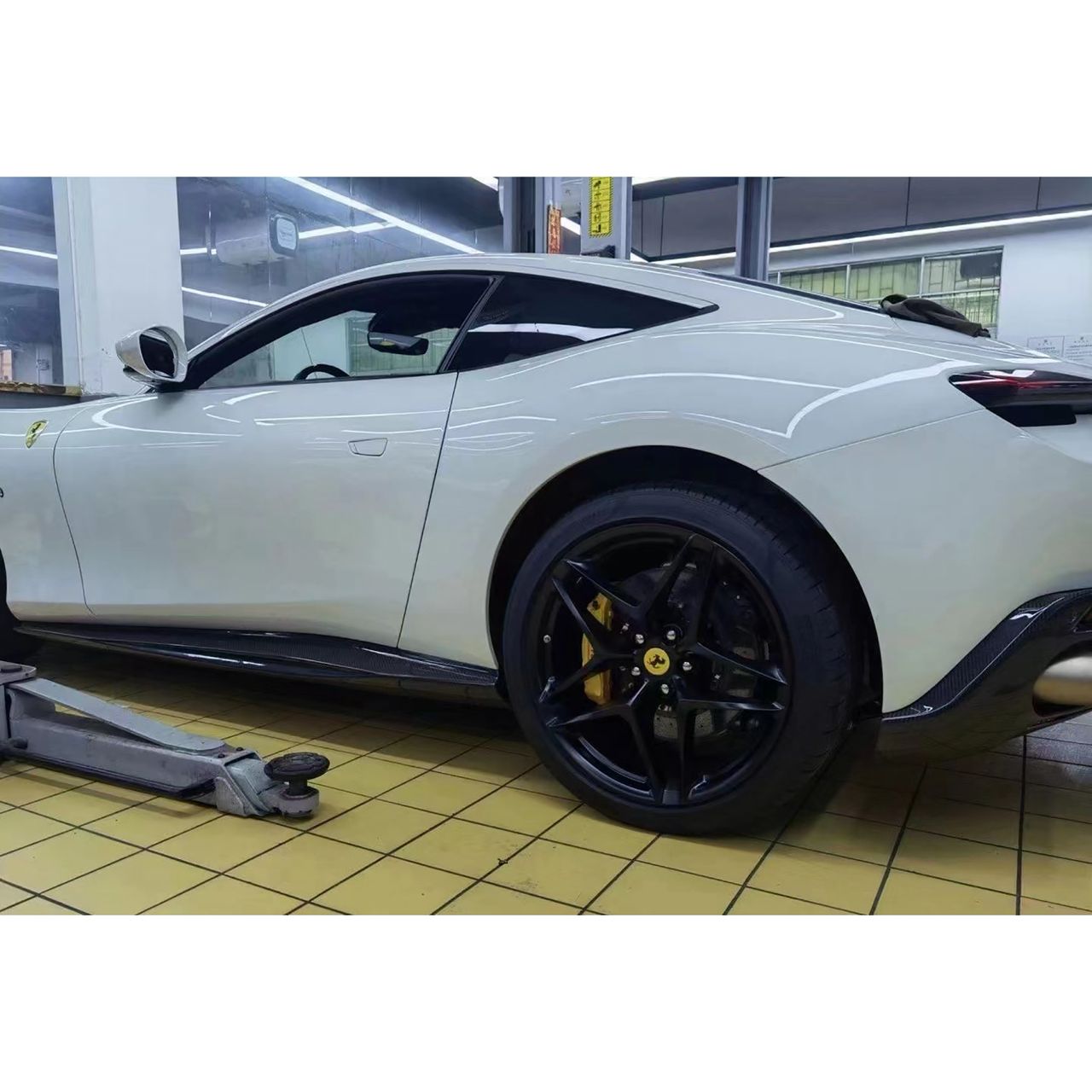 Carbon Fiber Aero Body kit - Ferrari Roma Coupe