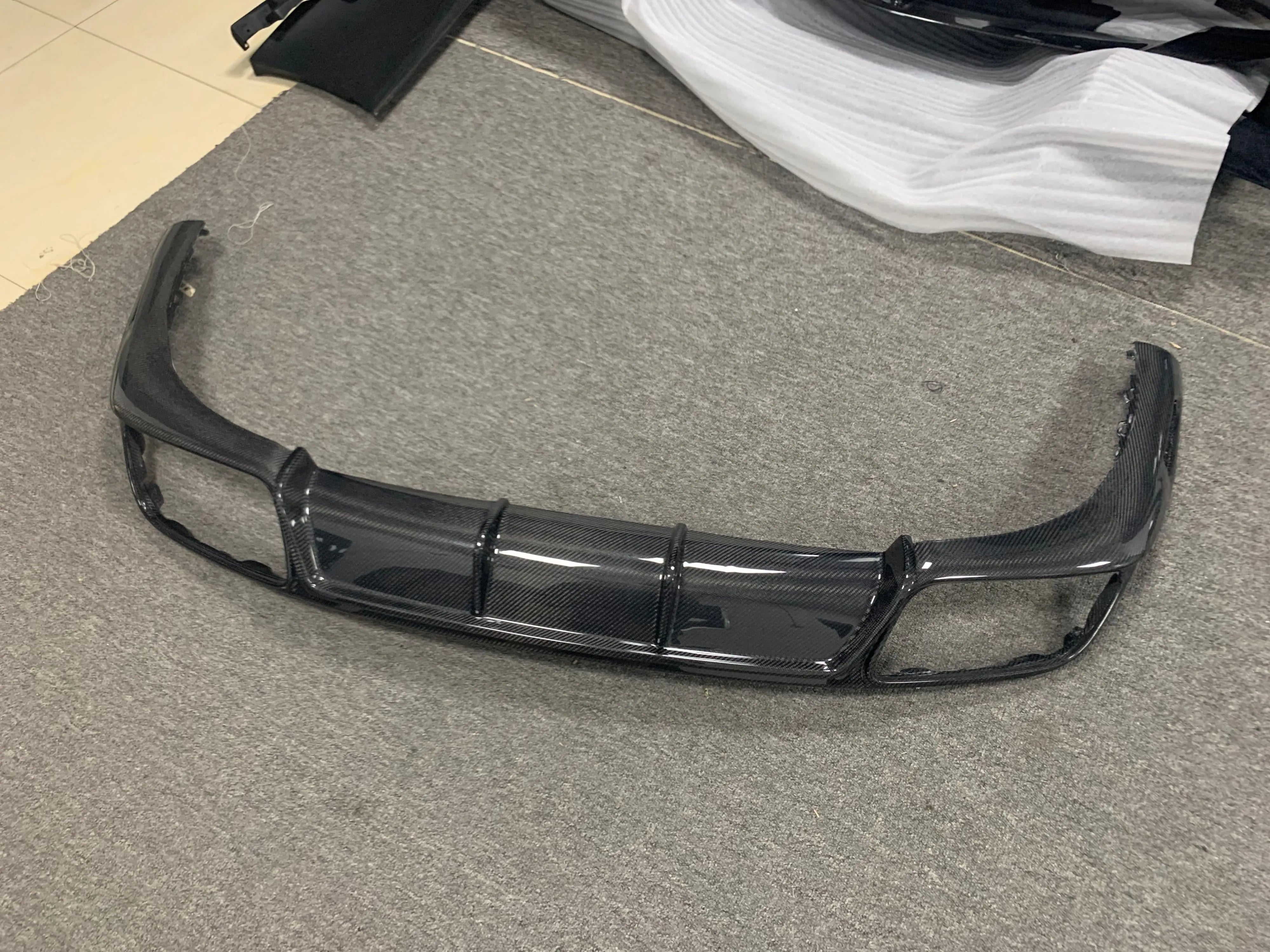 Carbon Fiber Tc Style Rear Diffuser - PORSCHE CARRERA 991.2 TURBO S