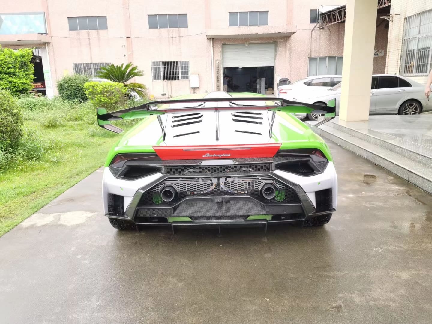 Carbon Fiber STO Full Conversion Kit - Lamborghini Huracan 580 610 EVO STO