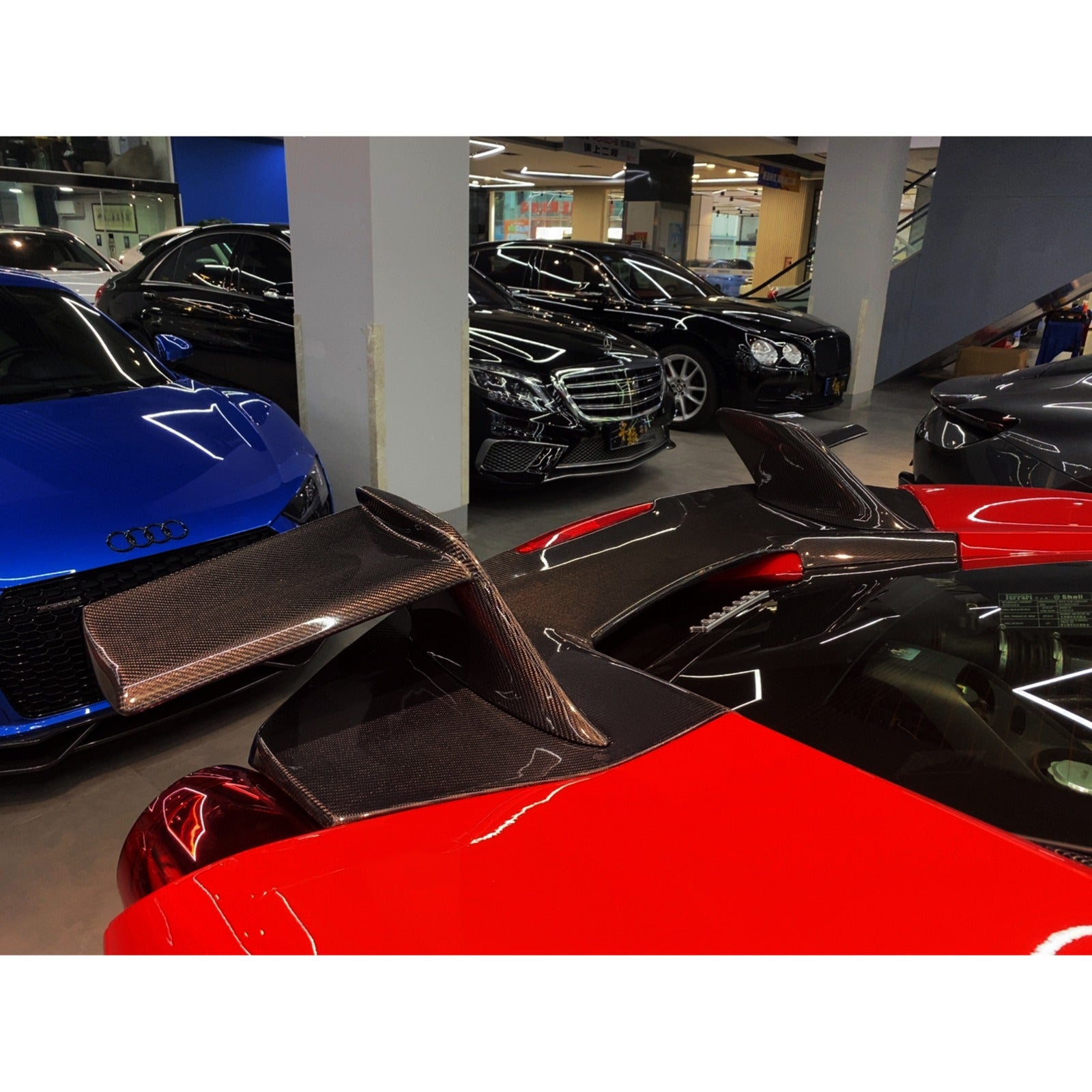 Carbon Fiber Rear Aero Wing - Ferrari 488