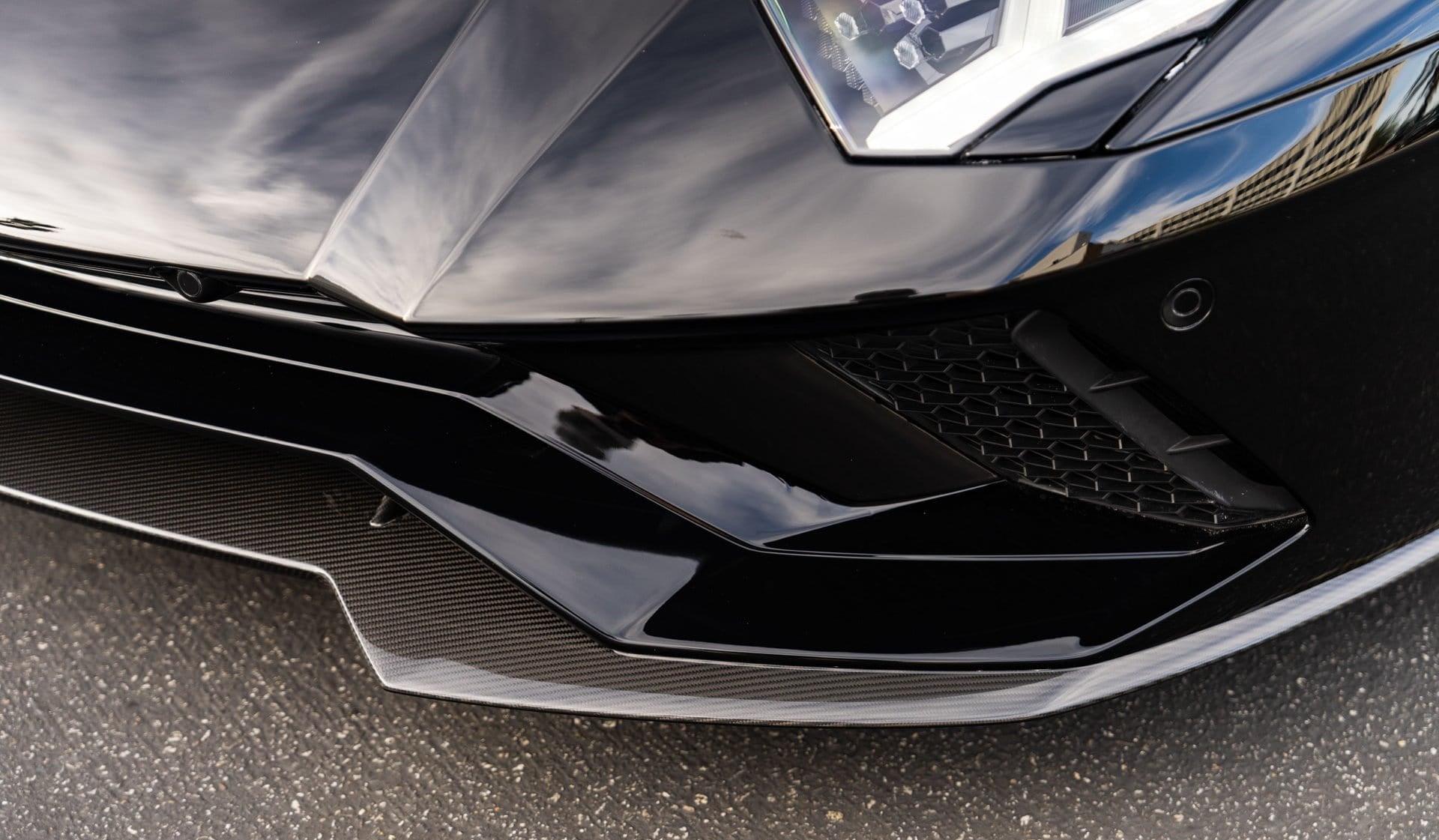 Carbon Fiber Front Lip - Lamboghini Aventador