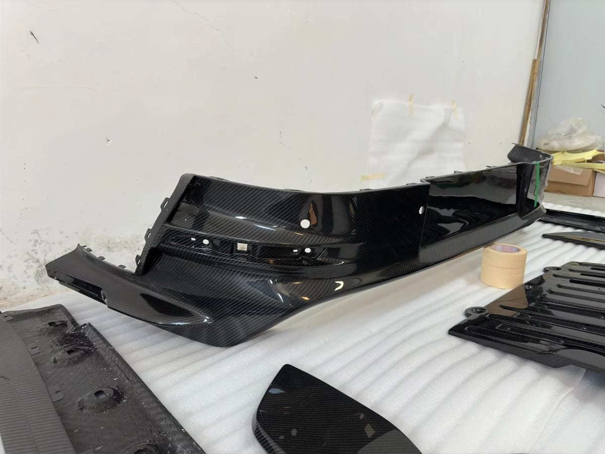 Carbon Fiber Complete Aero Kit  - 992 Porsche 911 GT3RS