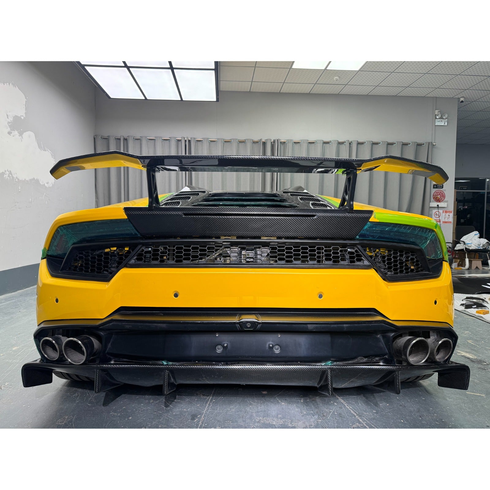 Carbon Fiber Aero body Kit V2 Lamborghini Huracan LP580
