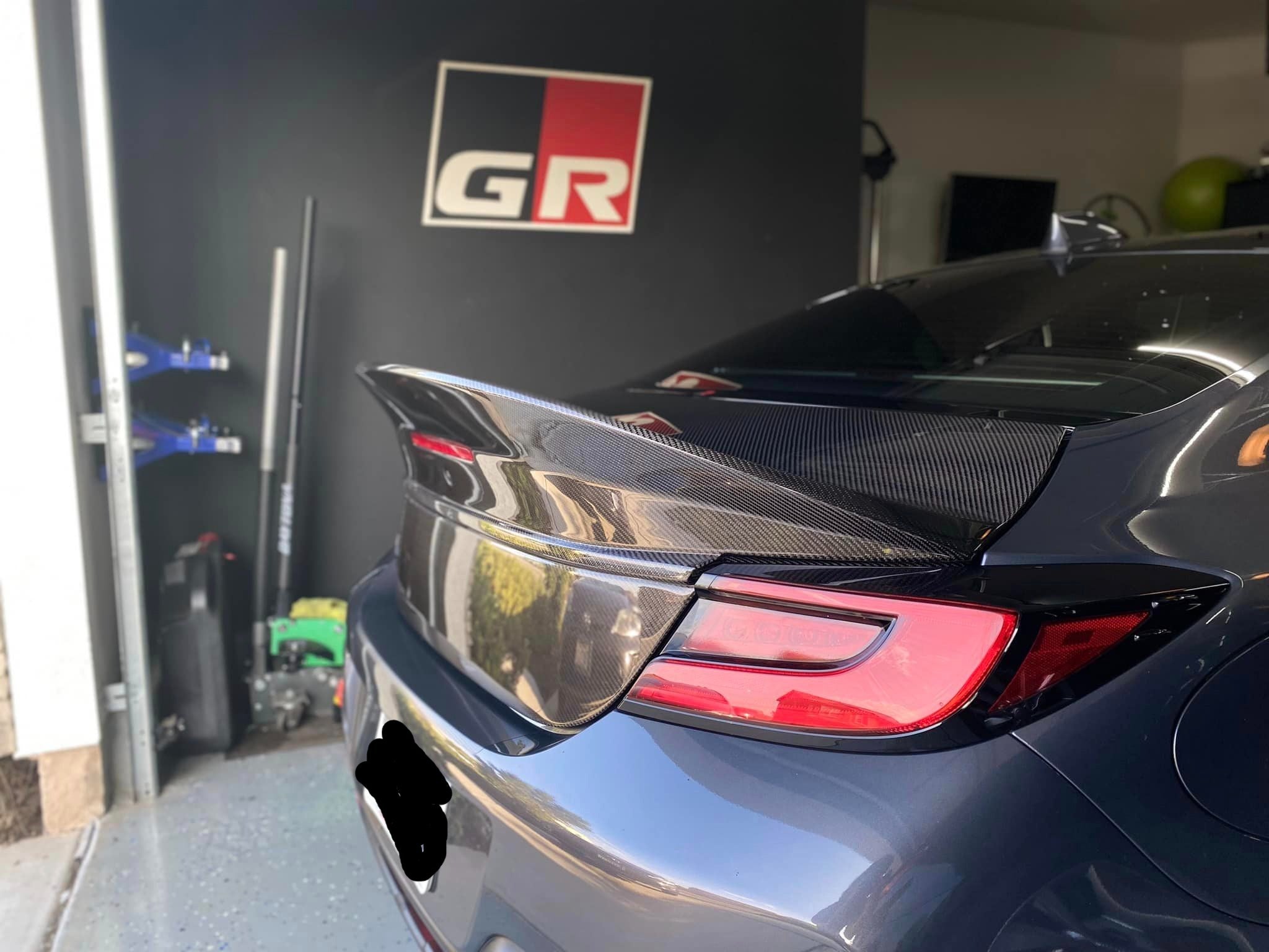 Carbon Fiber Rear Trunk w/DuckTail - Toyota GR86 & Subaru BRZ