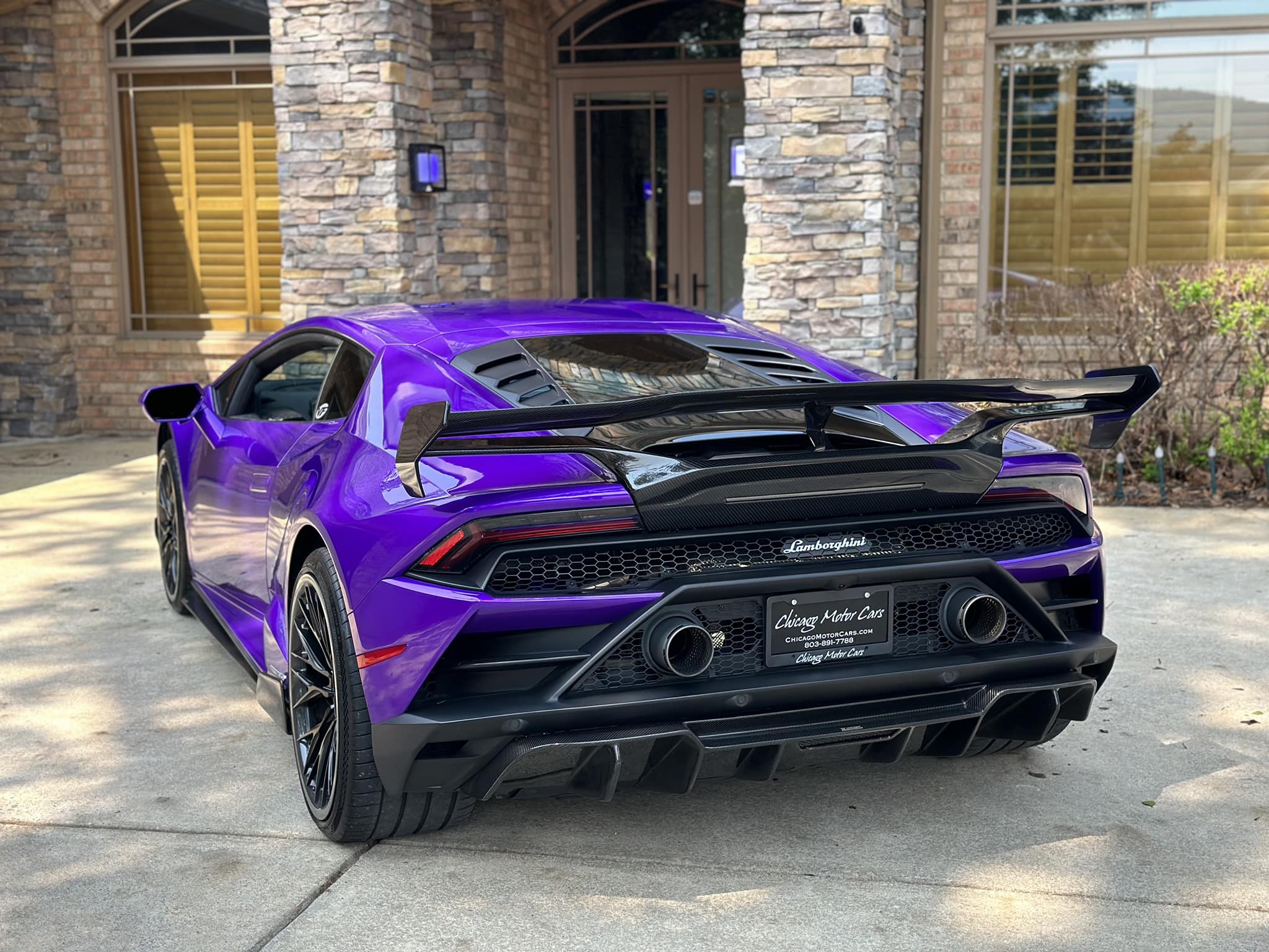 V Style Carbon Fiber Spoiler - Lamborghini Huracan