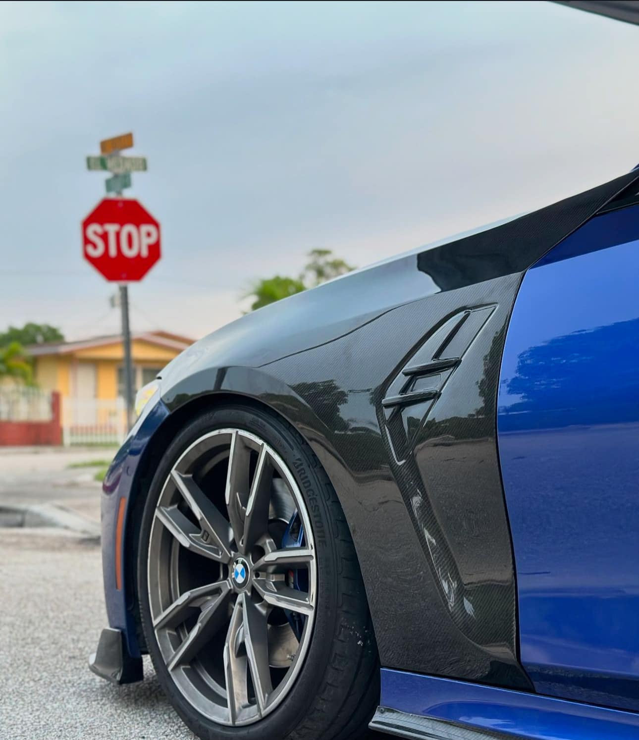 M Style Carbon fiber Front Fender Replacement Set - BMW 3 Series G20 2020+