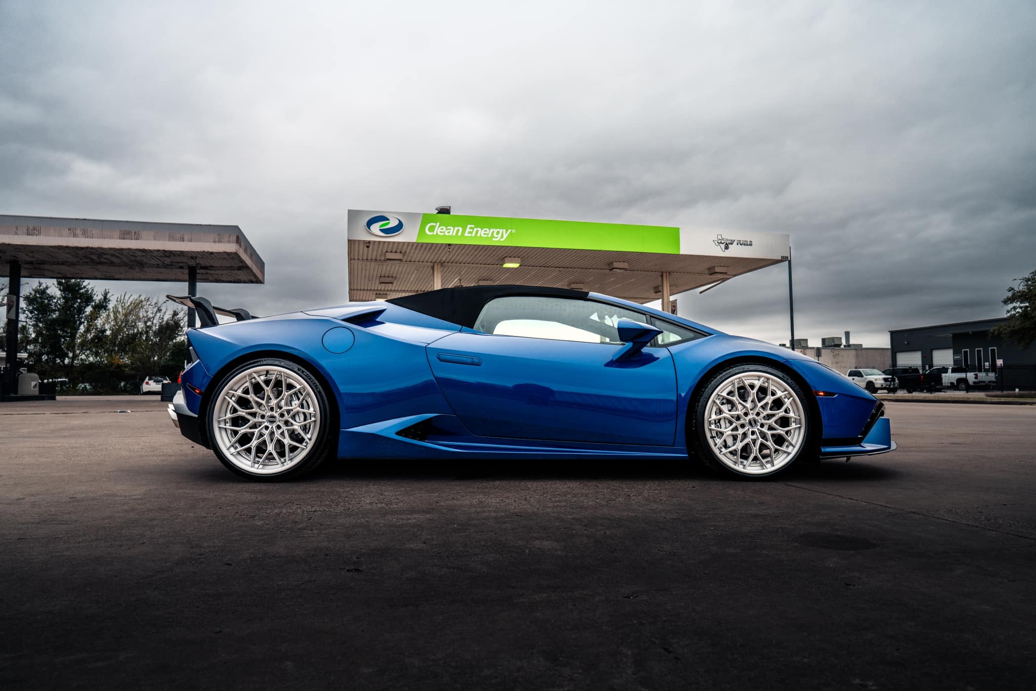 P Style Carbon Fiber Rear Wing - Lamborghini Huracan
