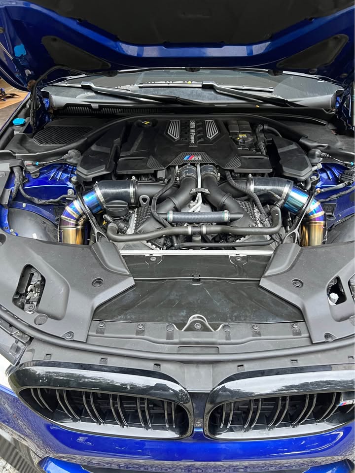 BMW F90/G30 M5/ M8 Titanium Front Mount Intakes