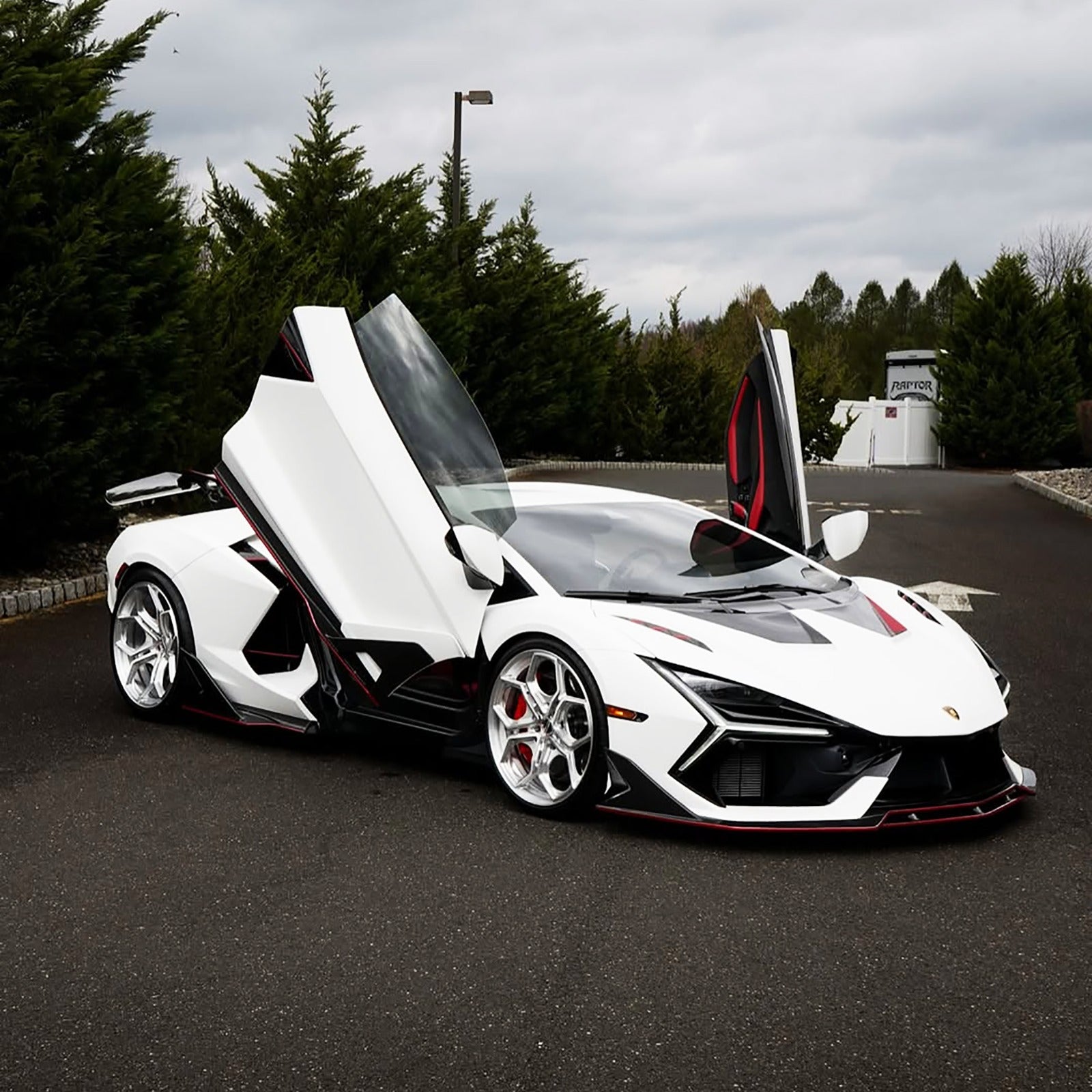 Carbon Fiber Aero Body Kit - Lamborghini Revuelto