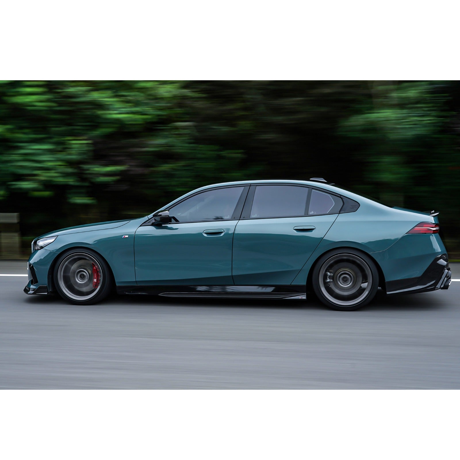 Prepreg Carbon Fiber TK Style Aero Body Kit - BMW G60 5 Series