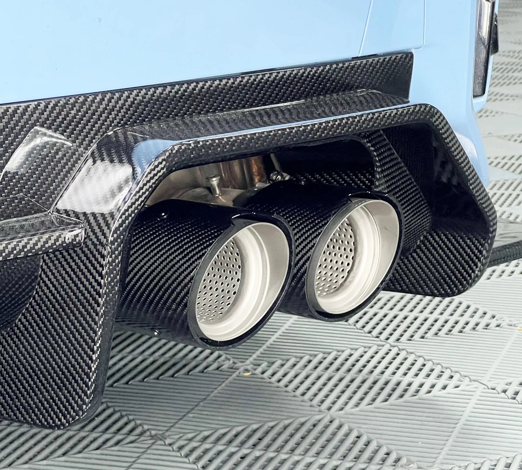 Pre-Preg Carbon Fiber Exhaust Tips Set - BMW G80 & G81 M3 /G82 & G83 M3 /G87 M2