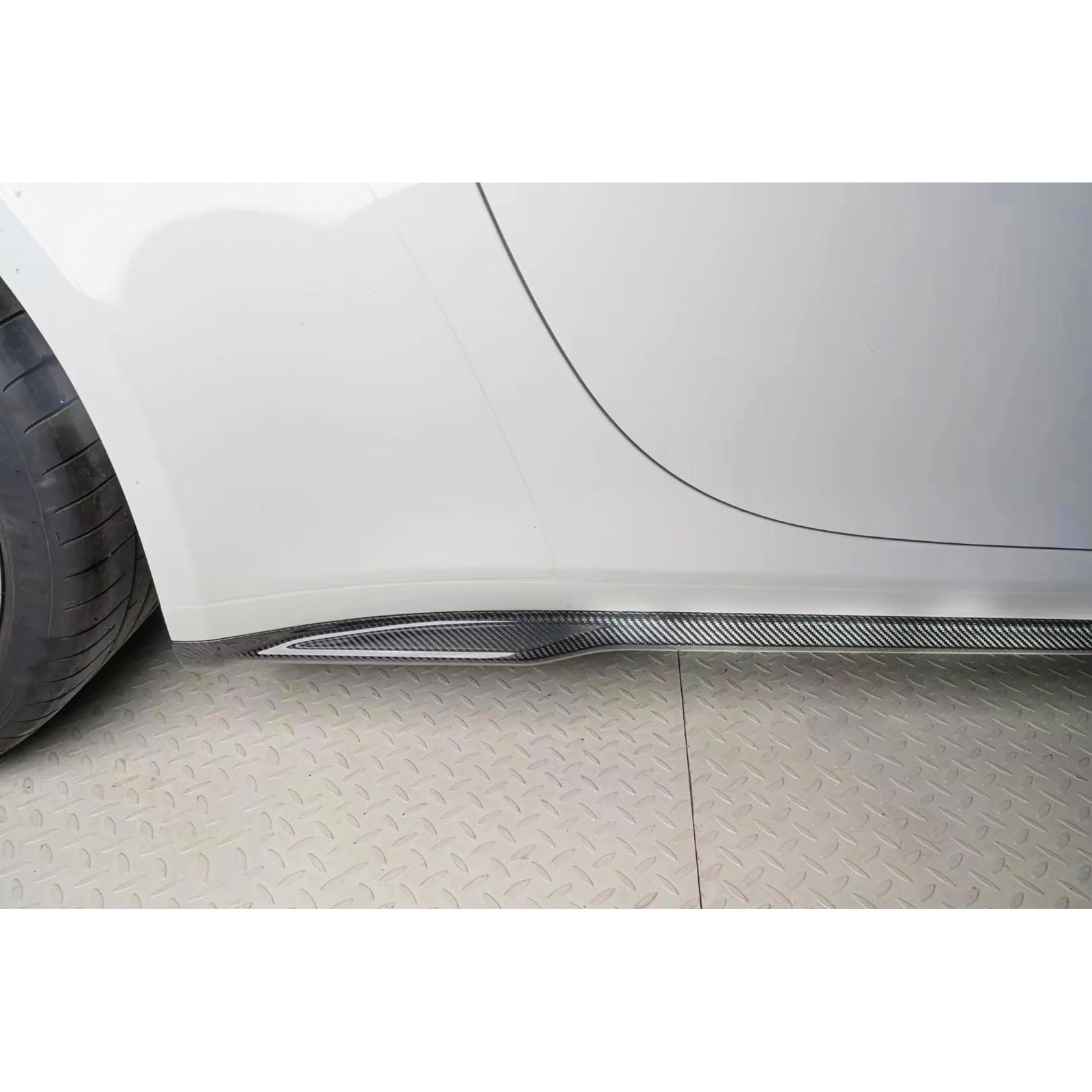 Dry Carbon Fiber 992 Side Skirts V2 - Porsche 992 Carrera S/T/4/4S/Targa