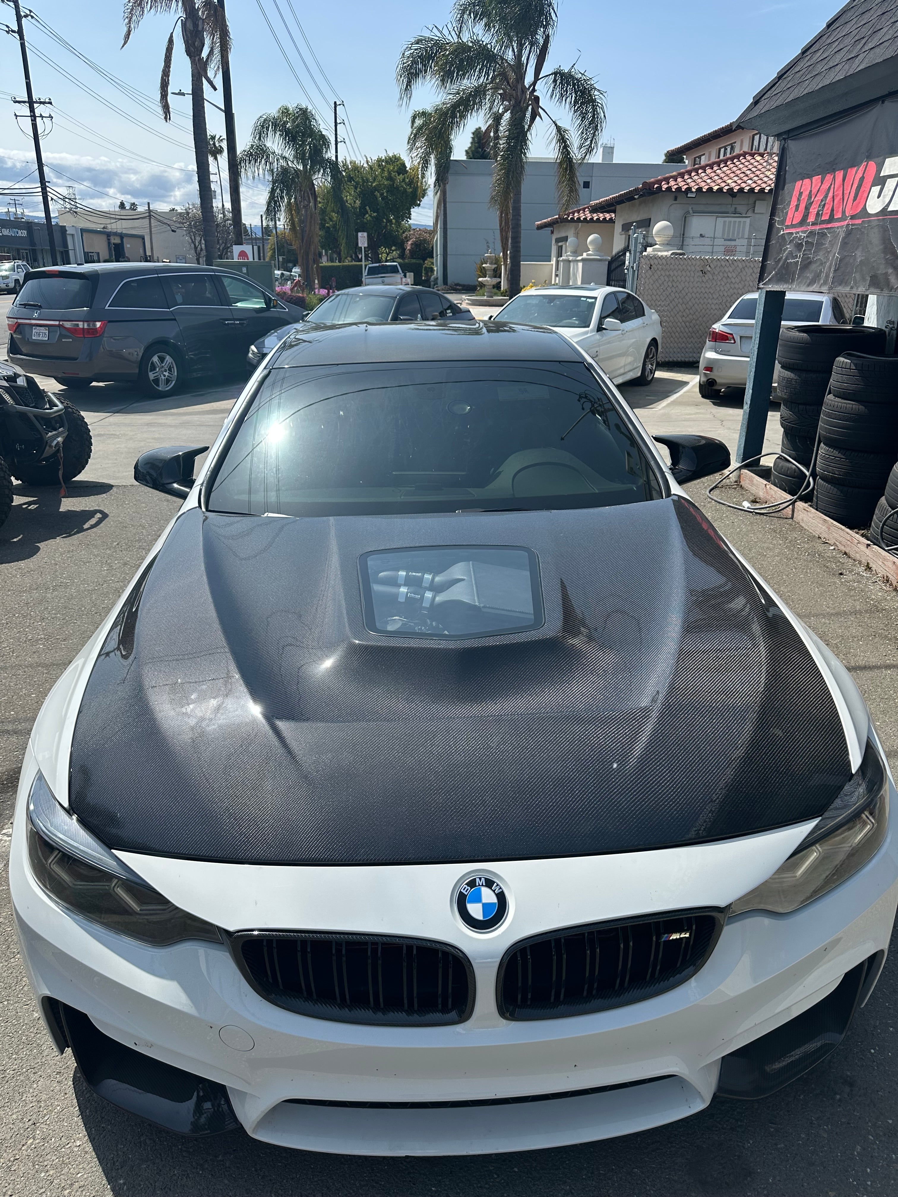 Carbon Fiber GTS Engine hood Cover w/ transparent Window - BMW M3 M4 F80 F82 F83