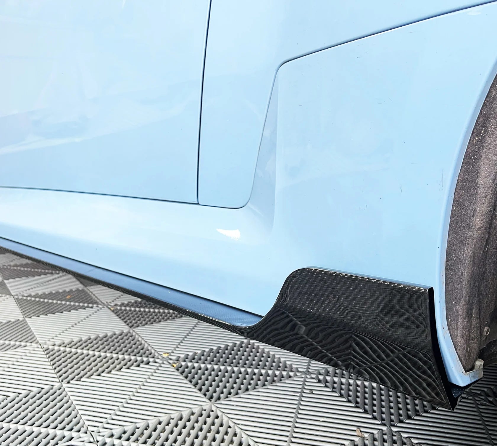 Pre Preg Carbon Fiber A style side skirts - BMW G87 M2