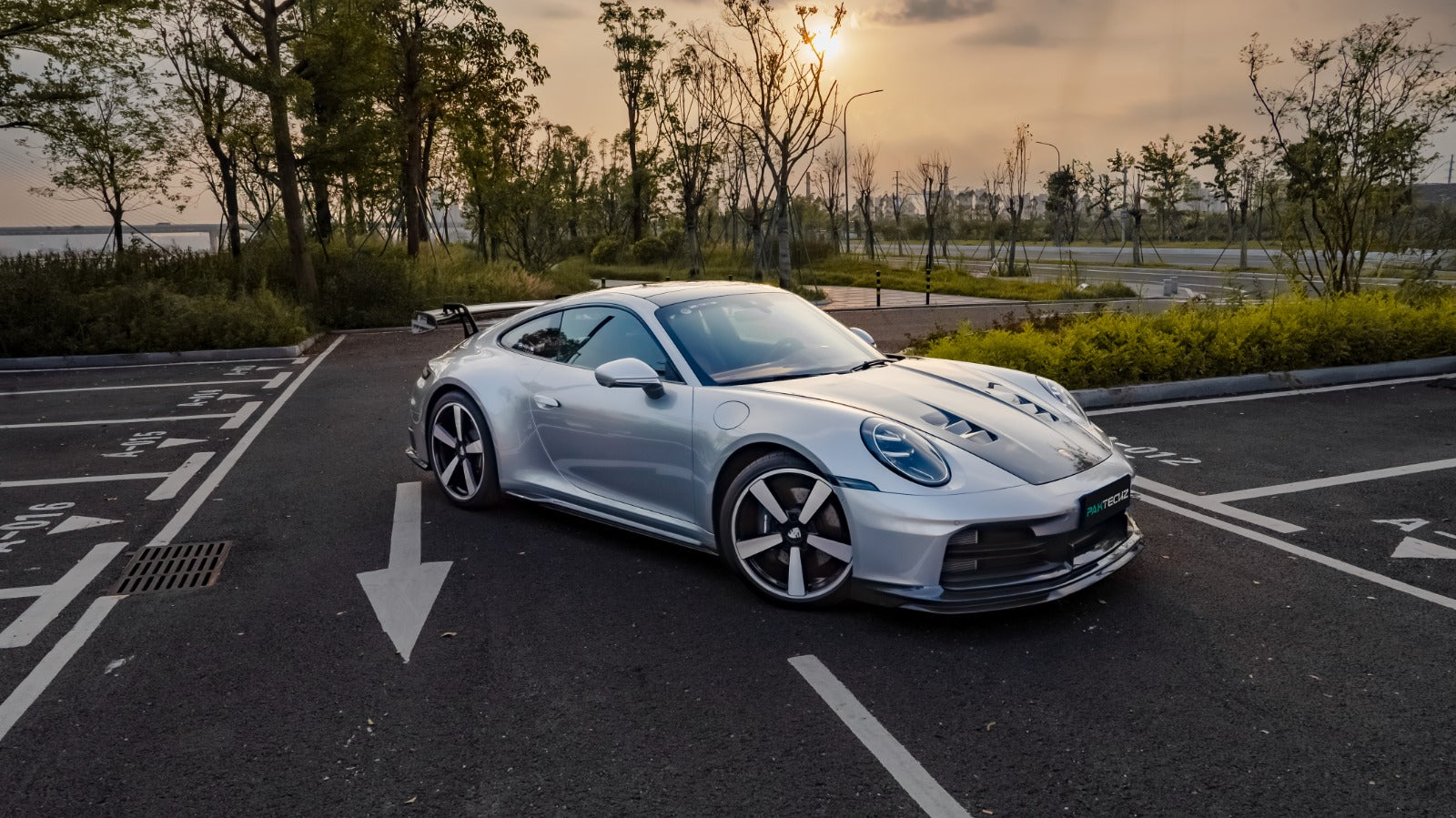 Full Dry Paktechz Carbon Fiber Aero Body Kit - Porsche 911 992.2