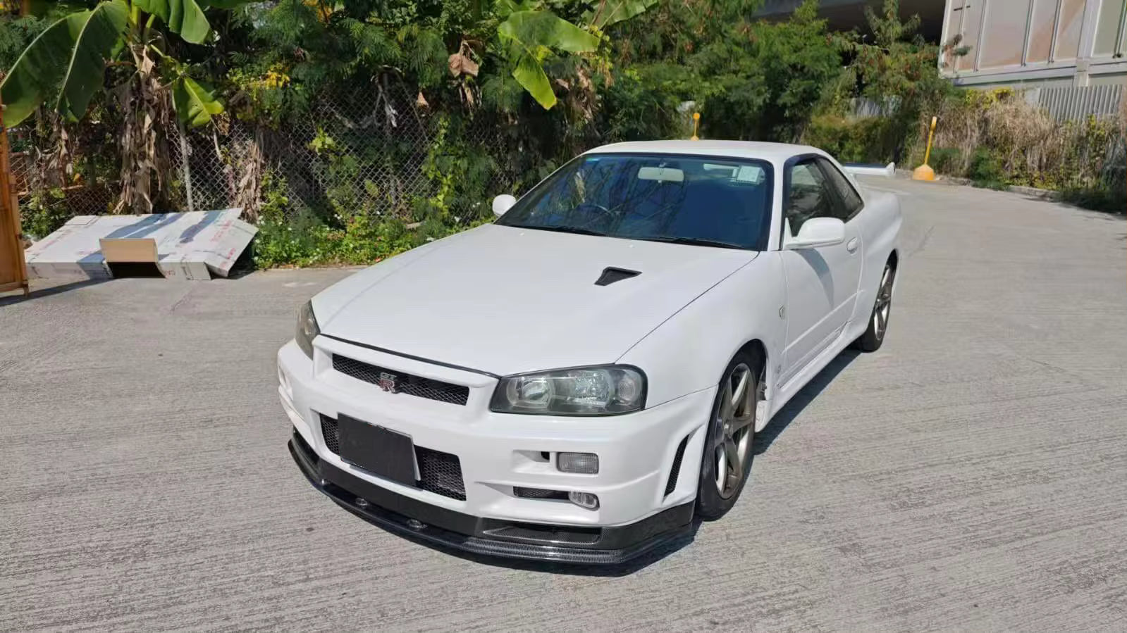 Carbon Fiber Front Lip V2 - Nissan R34 GTR