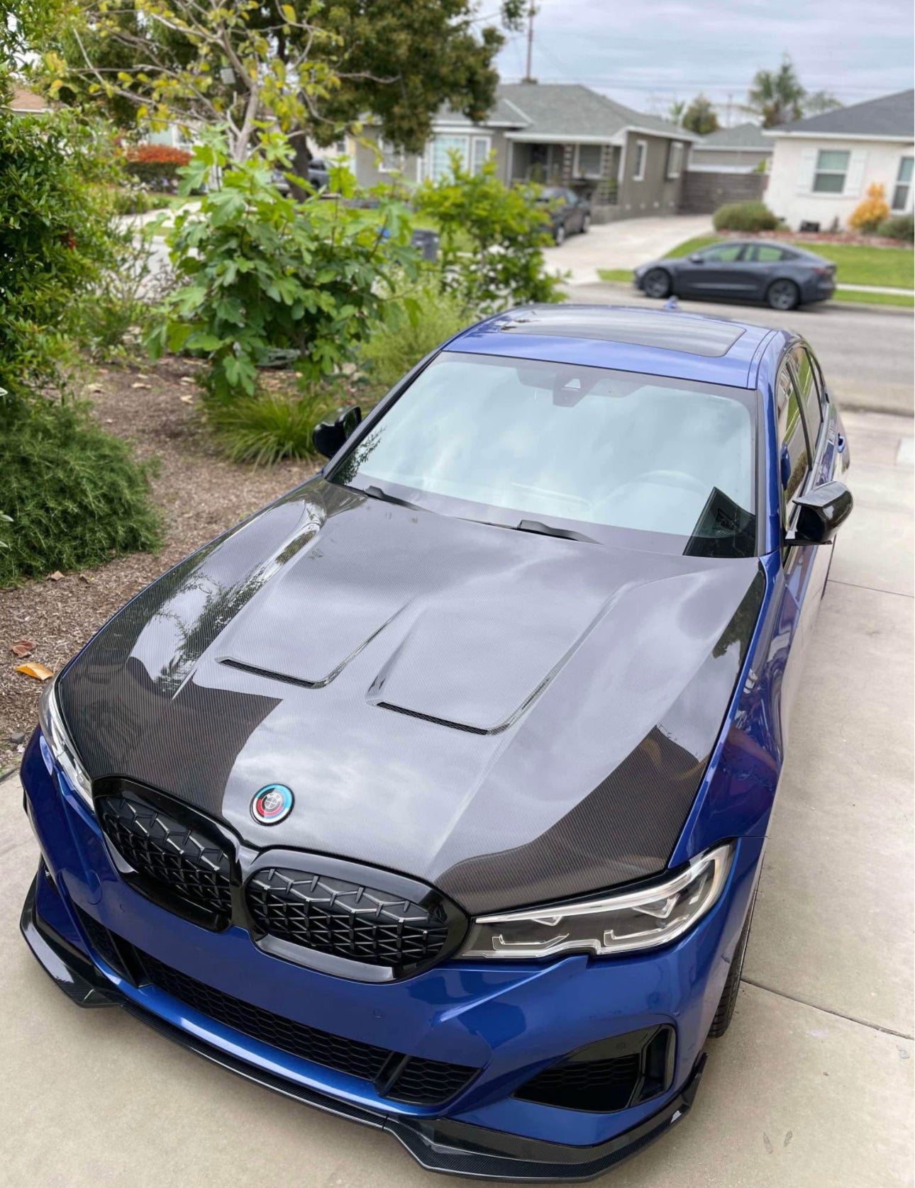 Carbon fiber vented engine hood - bmw G20 3 series