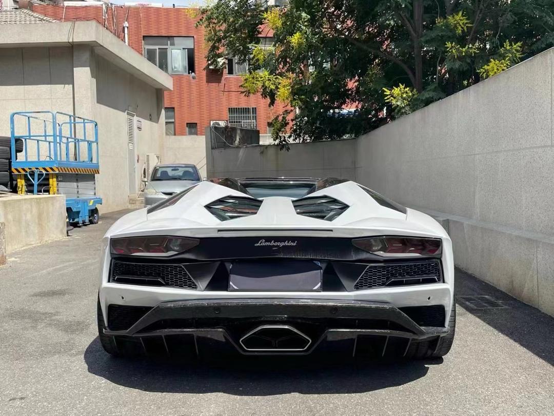 Carbon Fiber OEM Style Front Lip and Diffuser - Lamborghini Aventador LP740