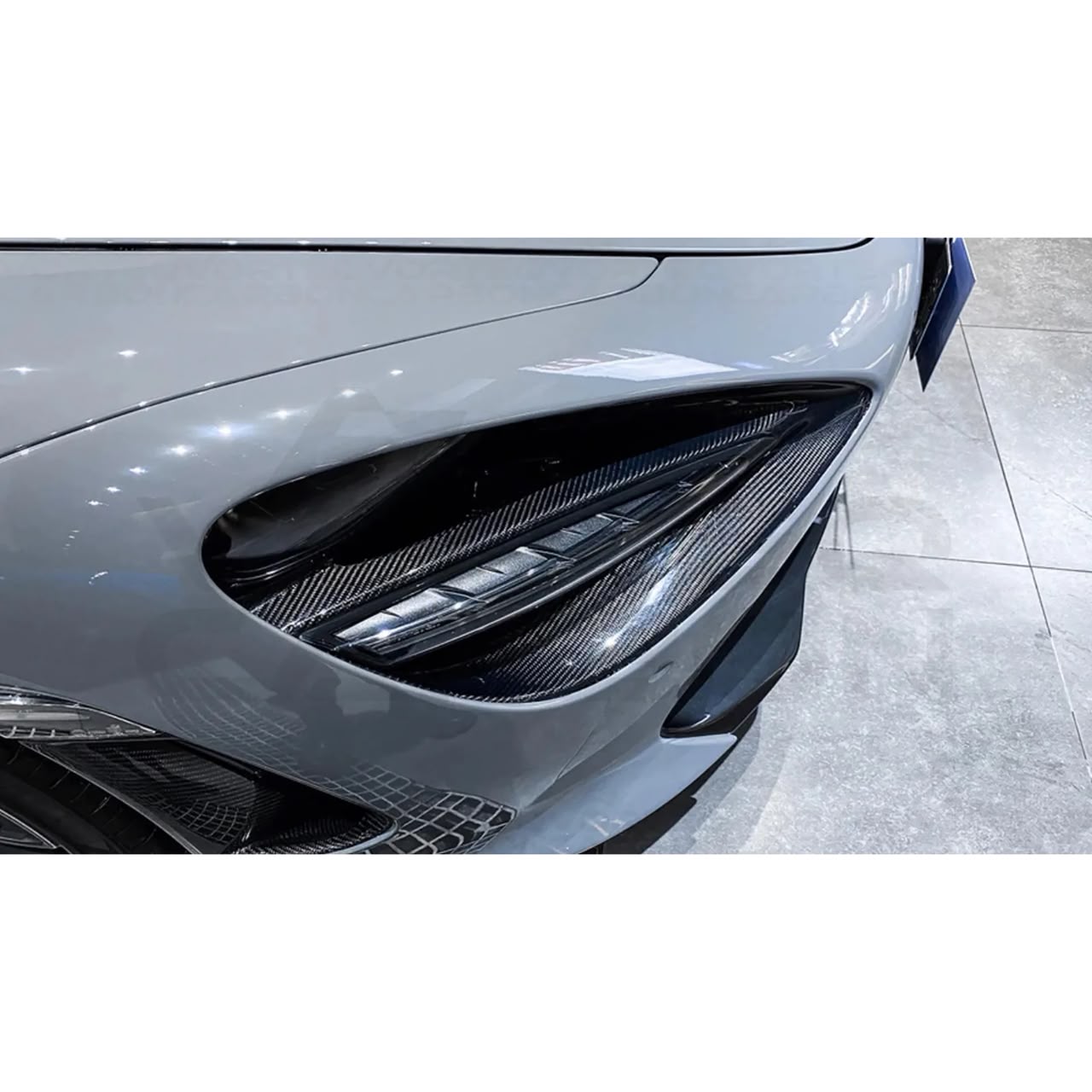 Carbon fiber Headlight Trim Replacement - McLaren 720s/ 750s