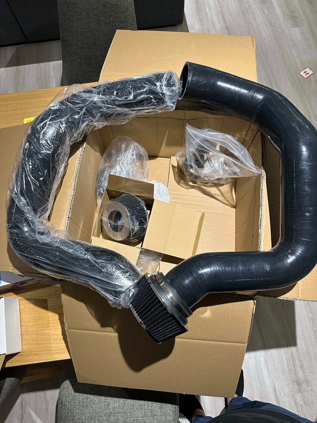 Silicone Front Mount Intake Kit - BMW G30 2020+ M550I or M8 | M5 ( F90 / F91 / F92 / F93 )