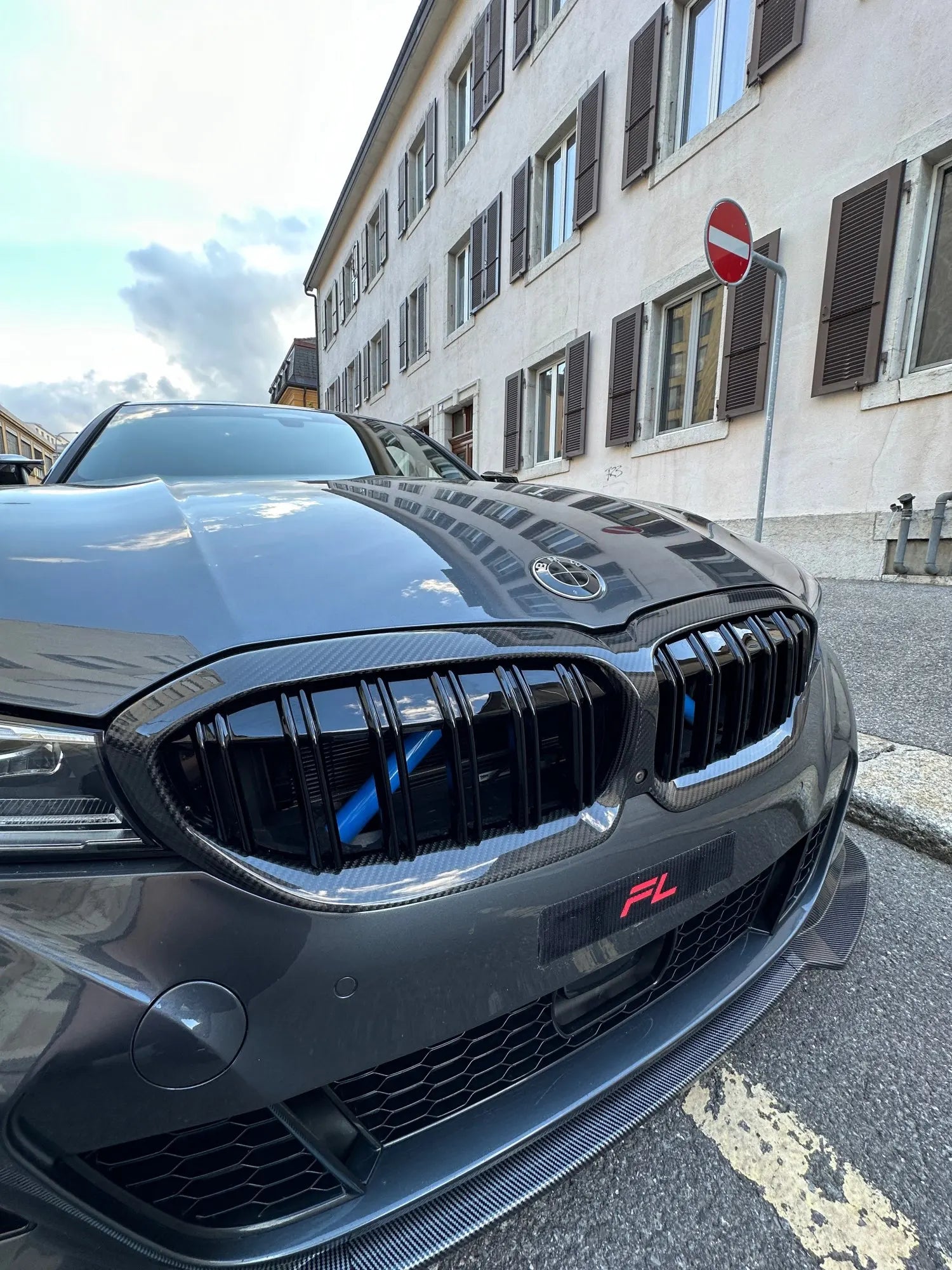 Carbon Fiber Front Grille Frame Trim - BMW 3 Series G20 & G28