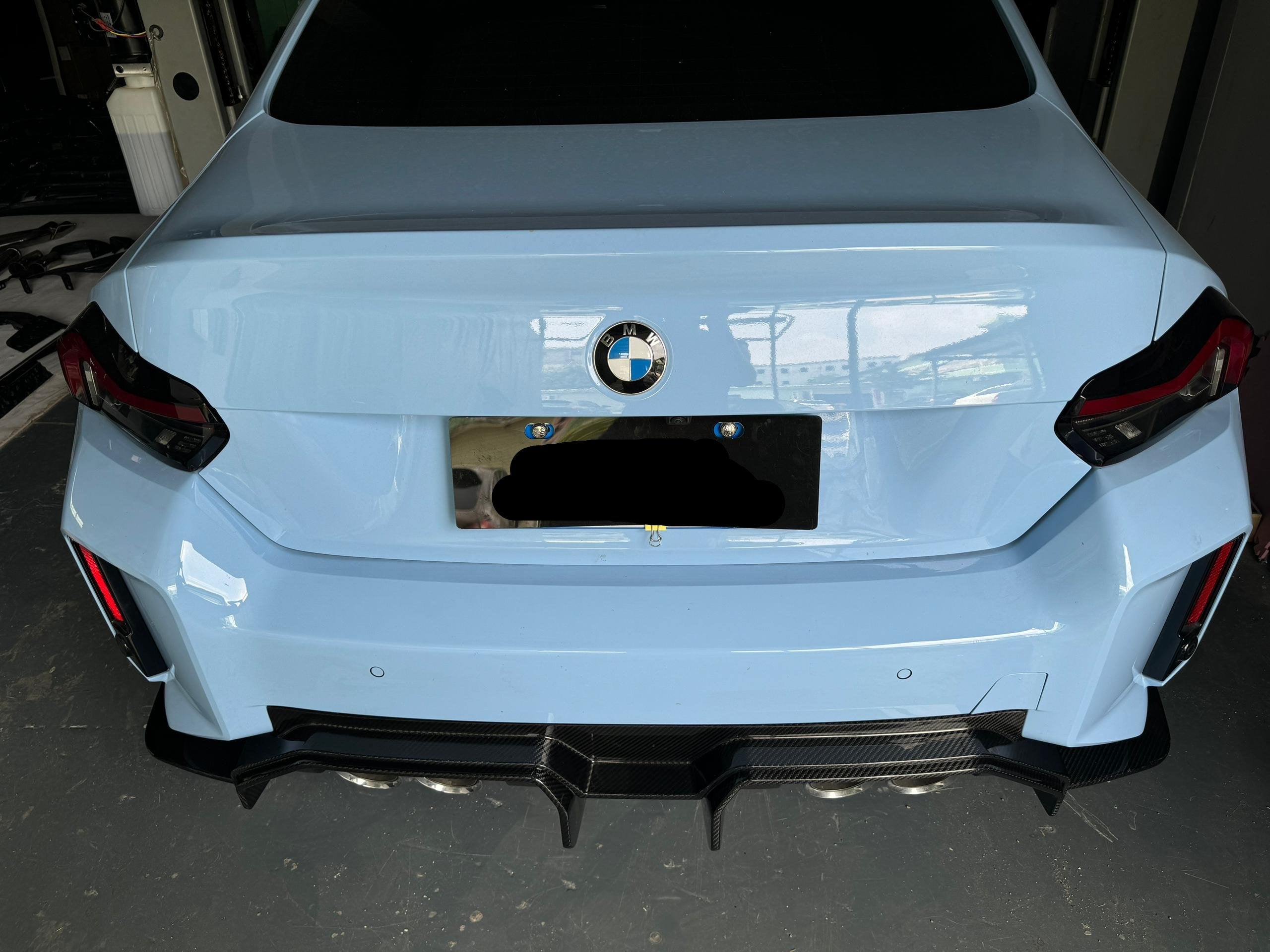 https://www.thecarbonindustries.com › products › ad-style-carbon-fiber-aero-kit-bmw-g87