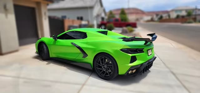 Carbon Fiber Side Skirts - Chevrolet Corvette C8