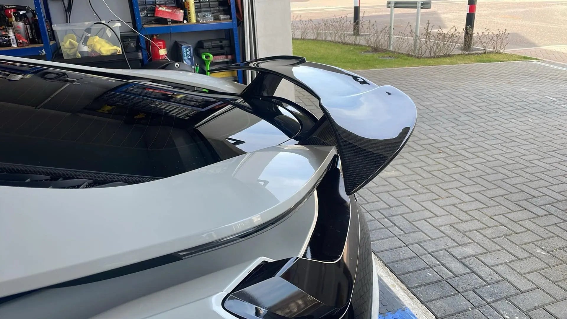 V2 Carbon Fiber Trunk Spoiler Wing - BMW i8