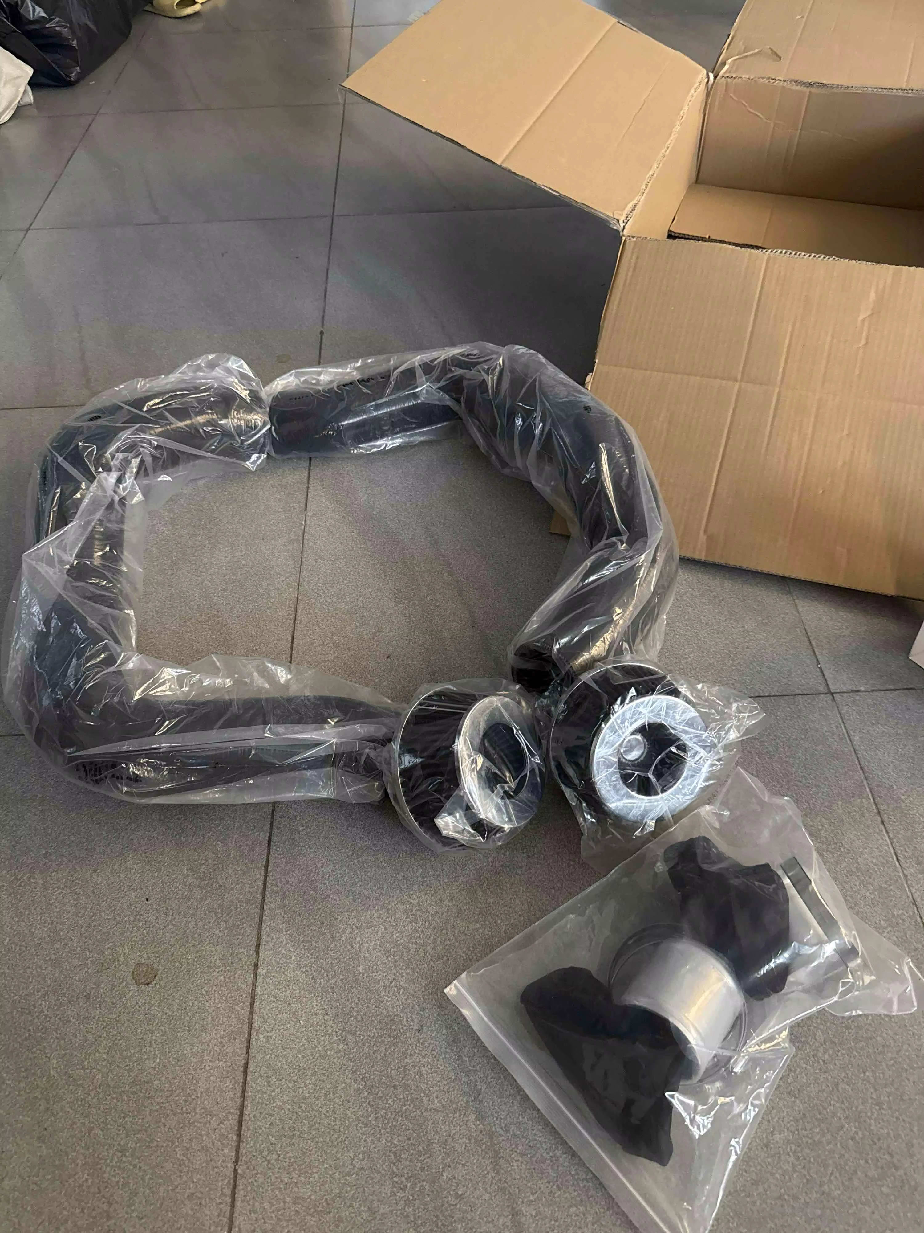 Silicone Front Mount Intake Kit - BMW G30 2020+ M550I or M8 | M5 ( F90 / F91 / F92 / F93 )