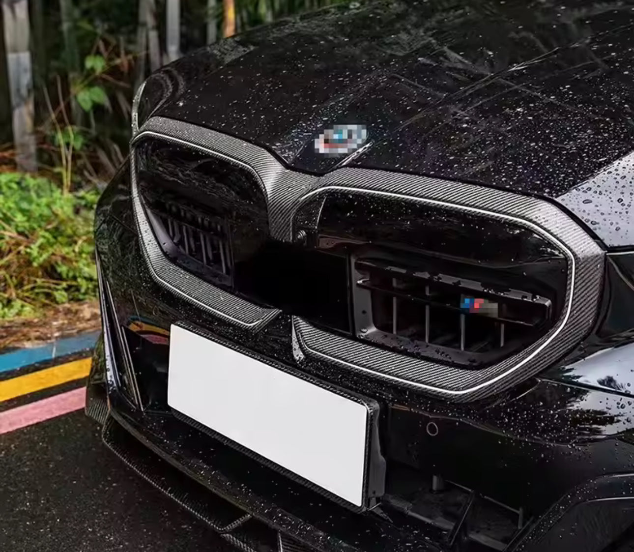 Dry Carbon Fiber Front Grill Cover Garnish -  2024-2025 BMW G60 530i G90 M5