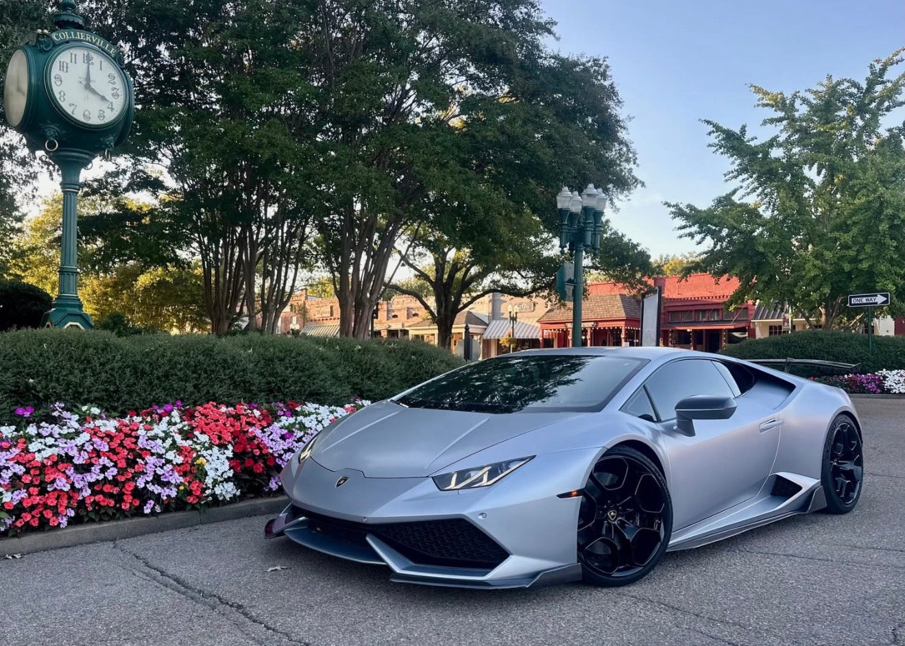 V style Carbon Fiber Side Skirts - Lamborghini Huracan / Tecnica