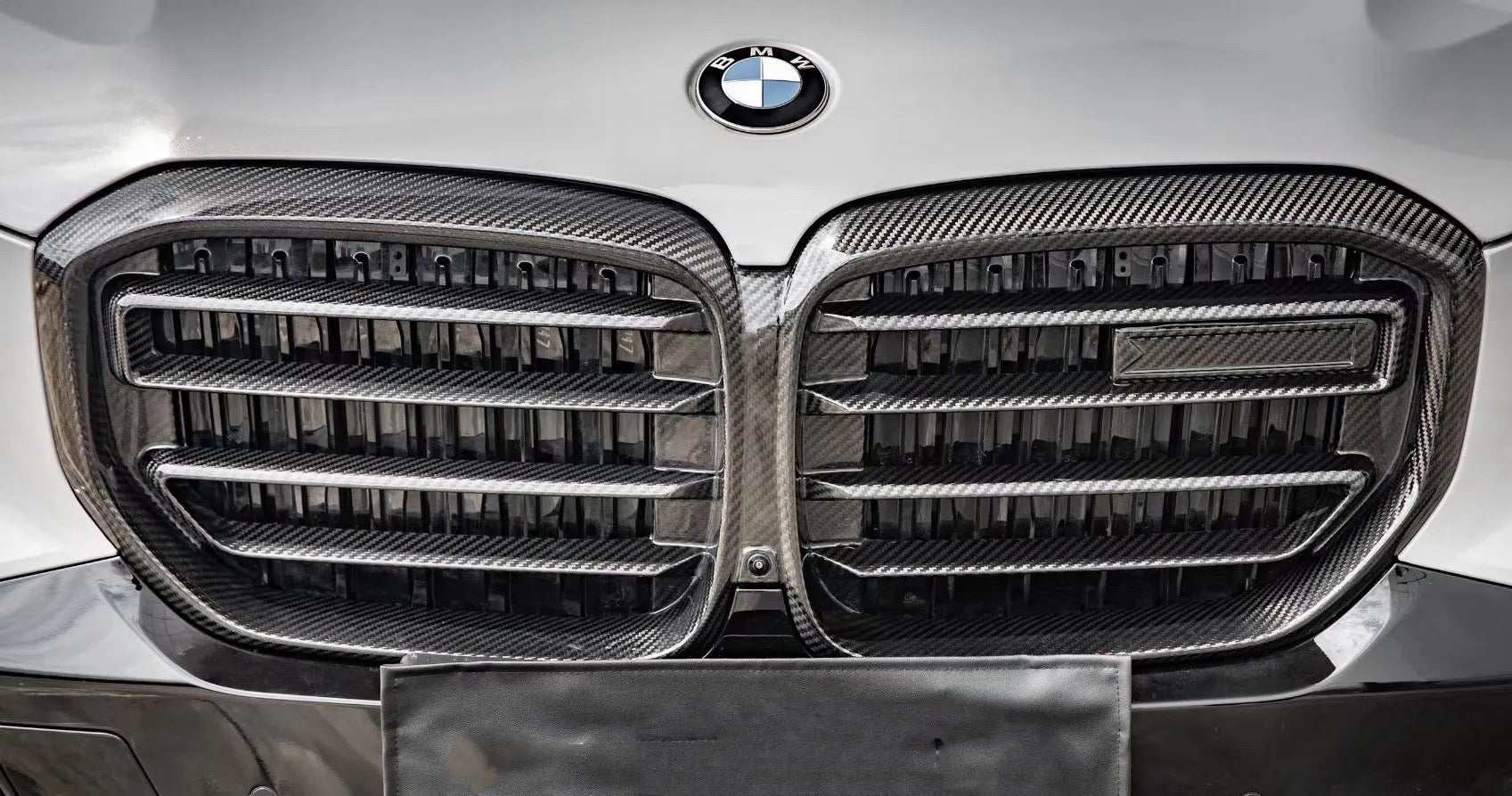 Carbon Fiber Front Grill - BMW G05 X5 LCI