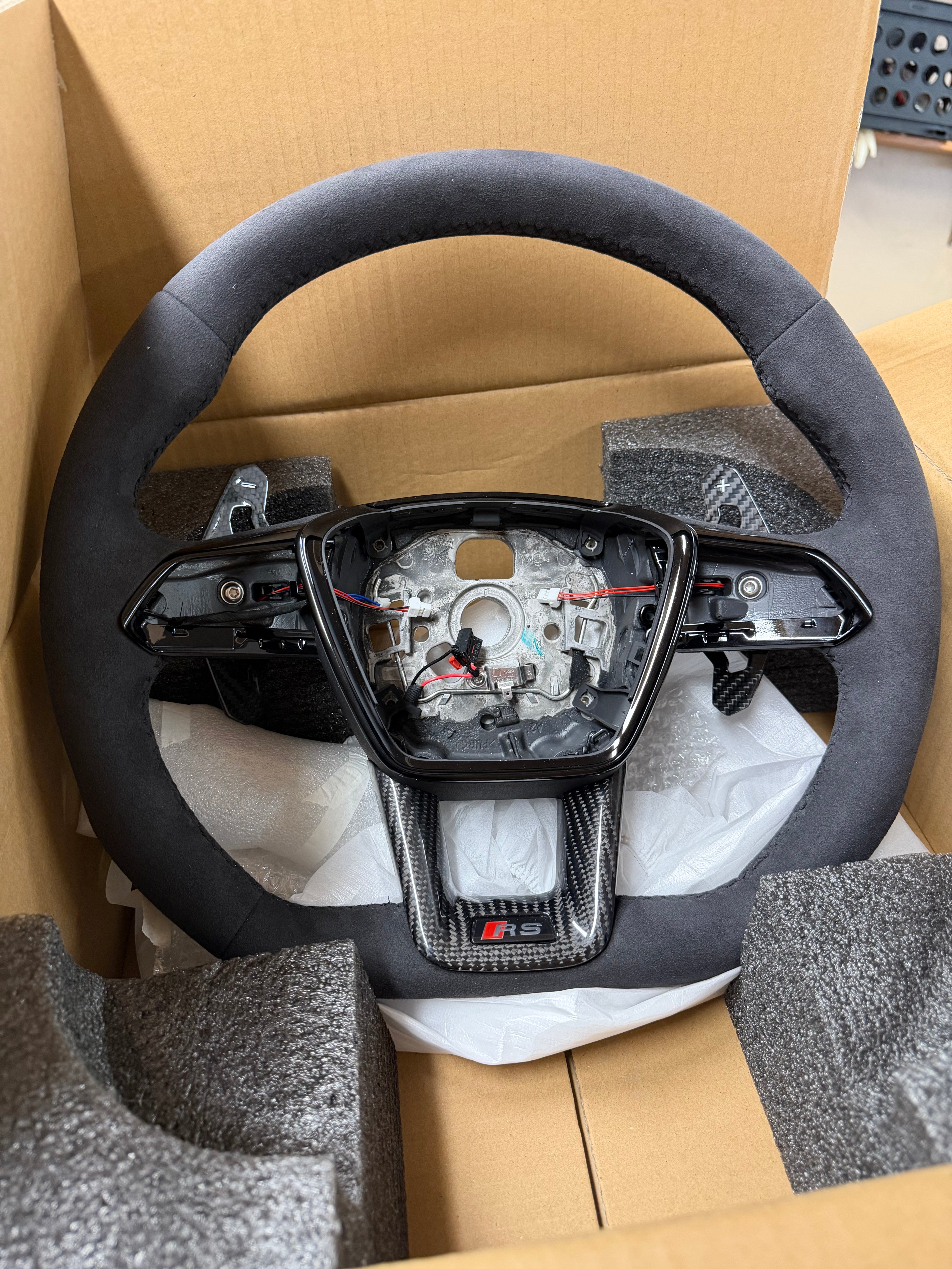 Prebuilt Custom Carbon Fiber Steering wheel for Audi RS6 RS7, A6/S6, A7/S7, S8, and Q8/SQ8/RSQ8 2019-2024