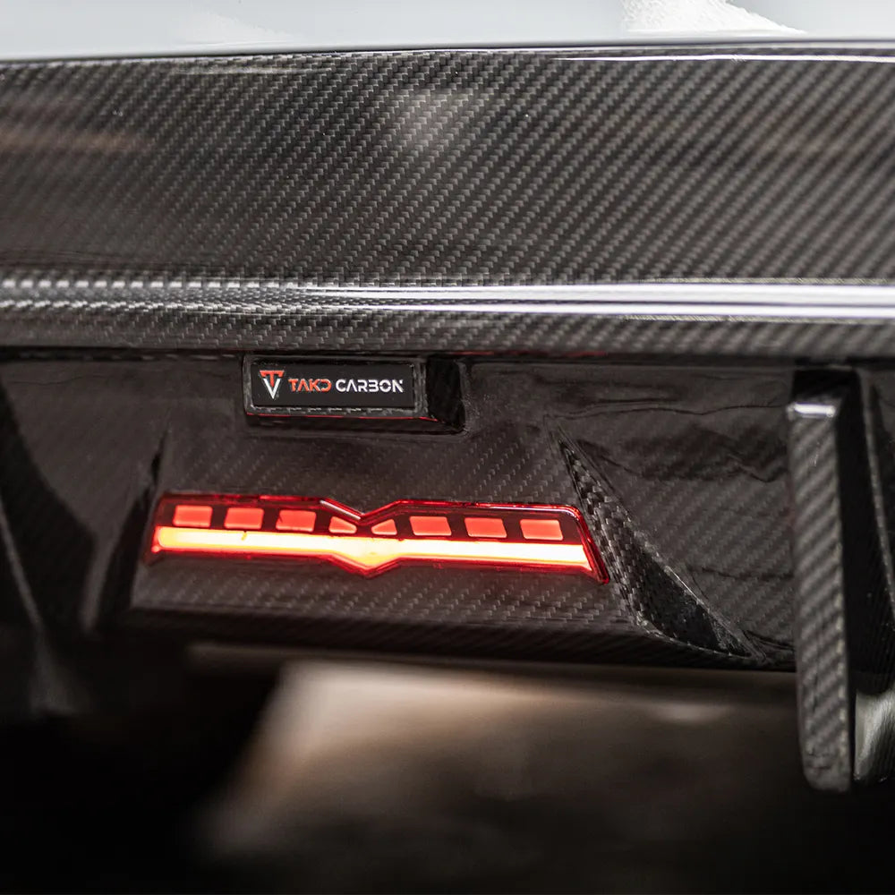 Carbon Fiber Rear diffuser w/ LED - BMW 3 Series G20 LCI 2023+