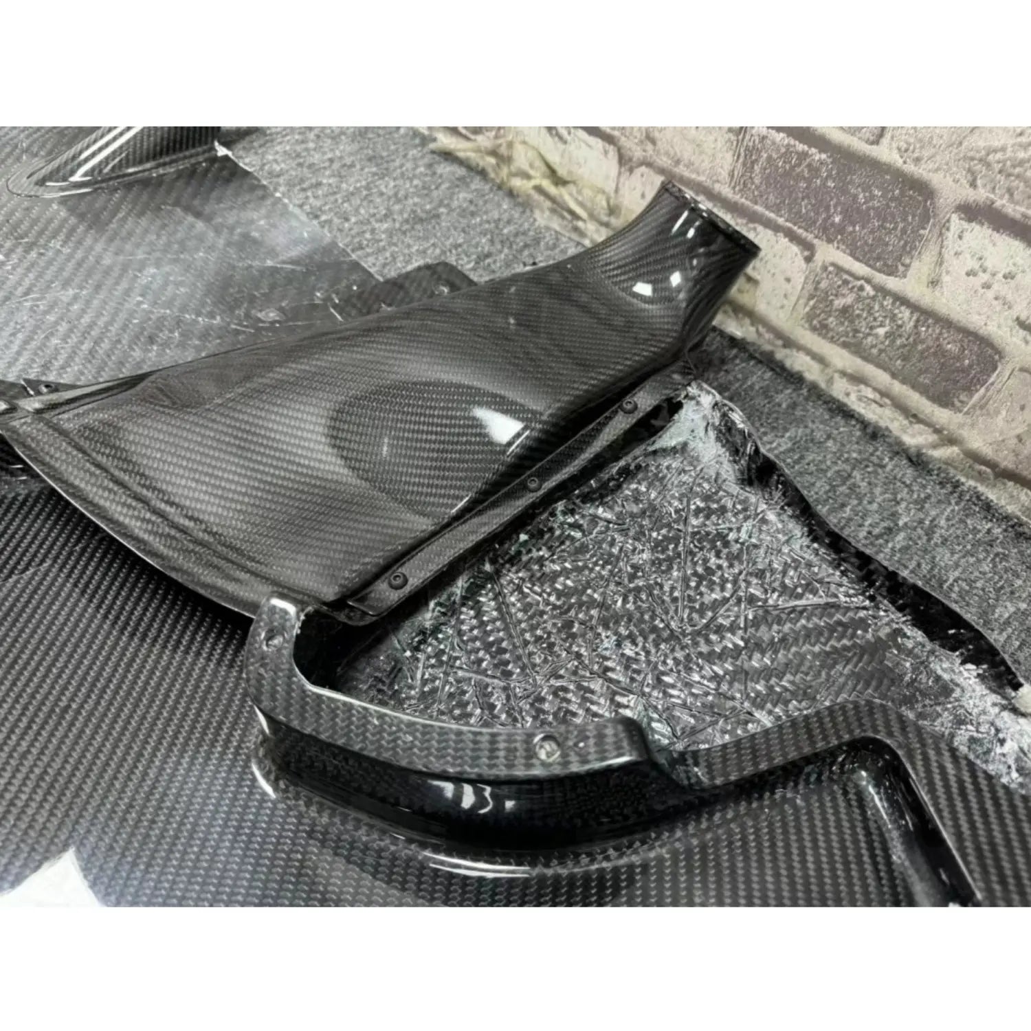 GT4 Carbon Fiber Front Lip - BMW G80 & G81 / G82 & G83 M4