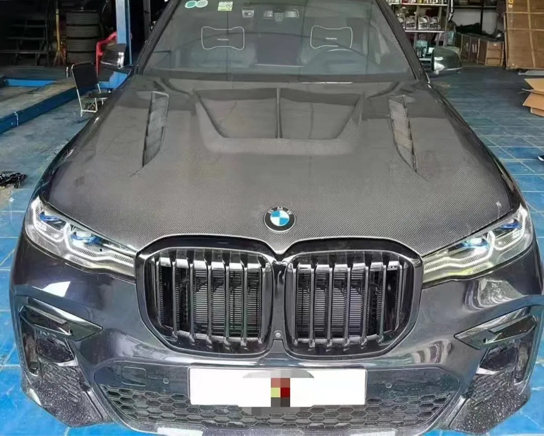 Carbon Fiber Vented Hood - BMW X7 G07