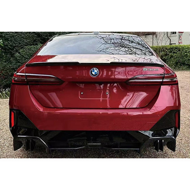 Gloss Black MP Aero Kit - BMW G60 5 Series