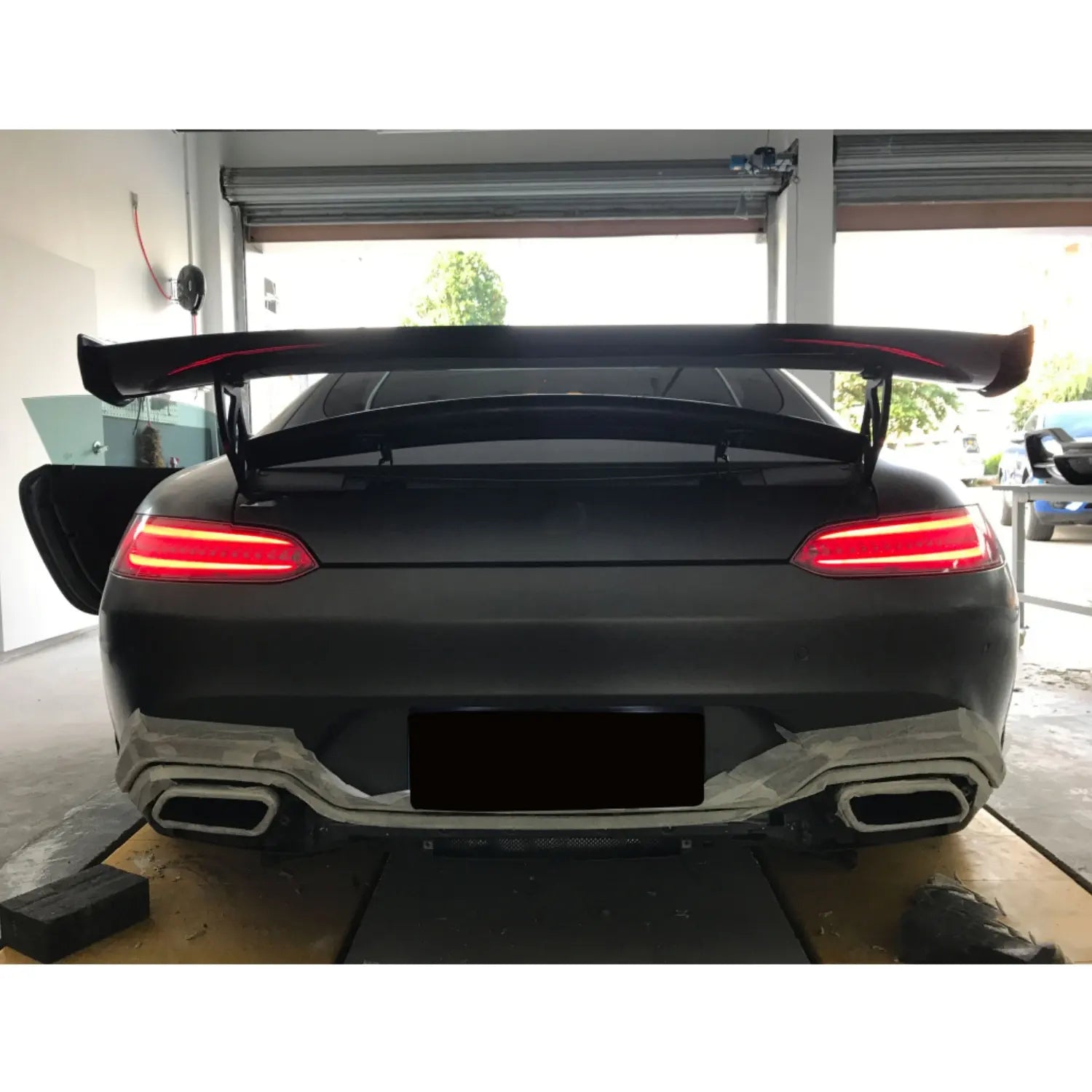 Prepreg Carbon Fiber Rear Wing Spoiler V1 - Mercedes Benz AMG GT GTS GTC C190