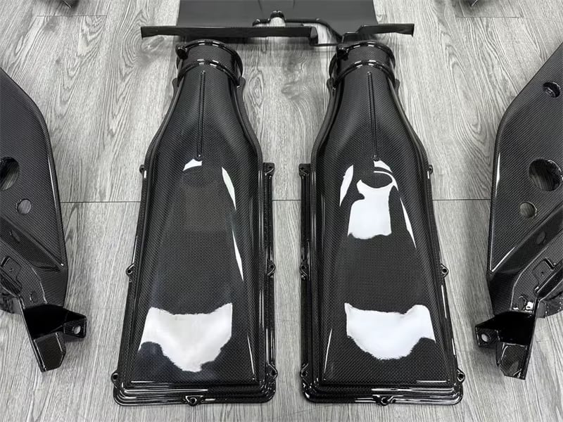 Dry Carbon Fiber Engine Interior Kit - Ferrari 812