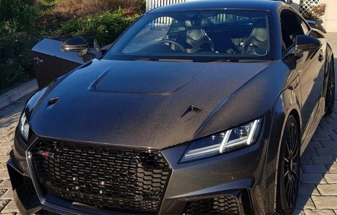 Carbon Fiber Front Engine Hood Bonnet - 15-19 Audi TTRS MK3 8S