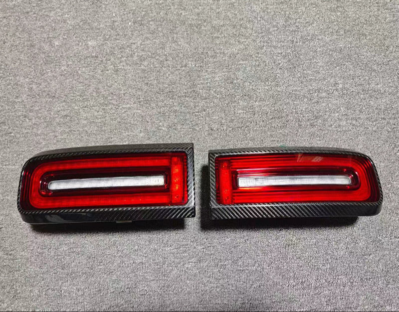 Carbon Fiber Tail Light Trim Cover - Mercedes w464 G Wagon G63