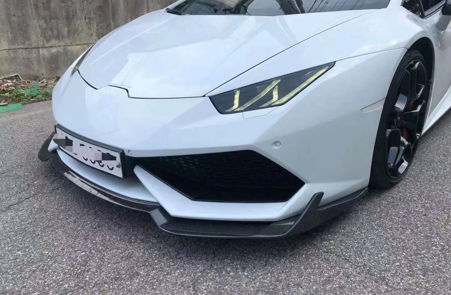 Carbon Fiber R Style Front Lip - Lamborghini Huracan LP610 LP600 LP580
